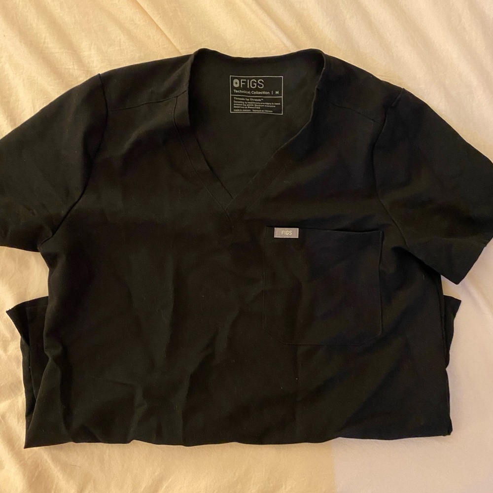 Catarina™ One-Pocket Scrub Top